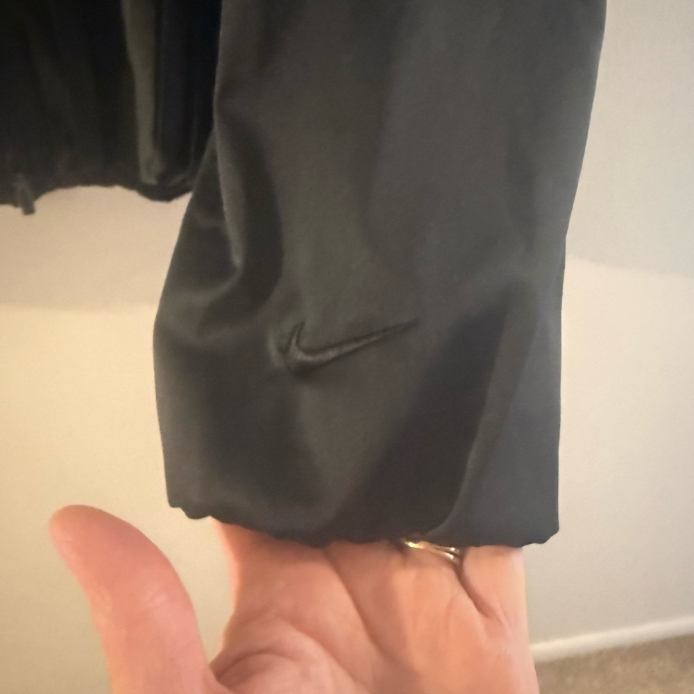 Nike Black Women's Zip Jacket - Picture 2 of 6